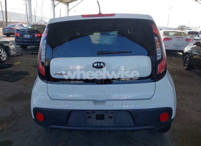 Photo 17 of 2019 Kia Soul (VIN KNDJN2A23K7019489)