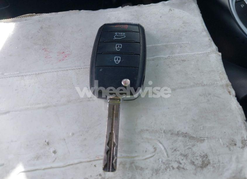 Photo 11 of 2019 Kia Soul (VIN KNDJN2A23K7911127)