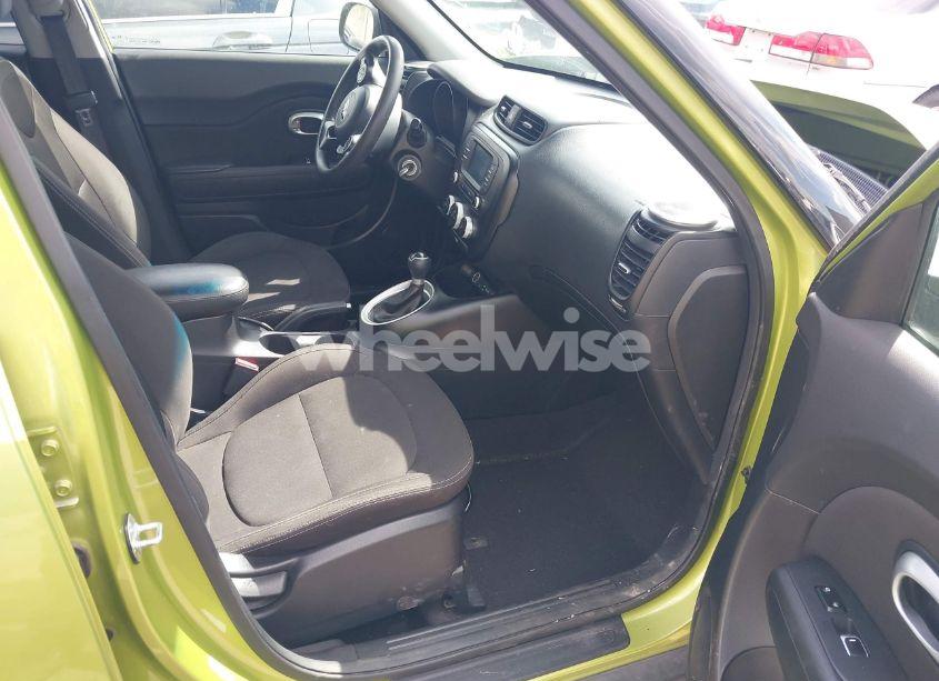 Photo 5 of 2019 Kia Soul (VIN KNDJN2A23K7911127)