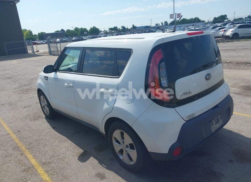 Photo 3 of 2015 Kia Soul (VIN KNDJN2A24F7221196)
