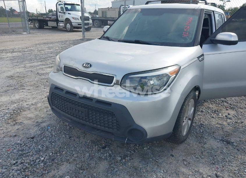 Photo 6 of 2015 Kia Soul (VIN KNDJN2A24F7747828)