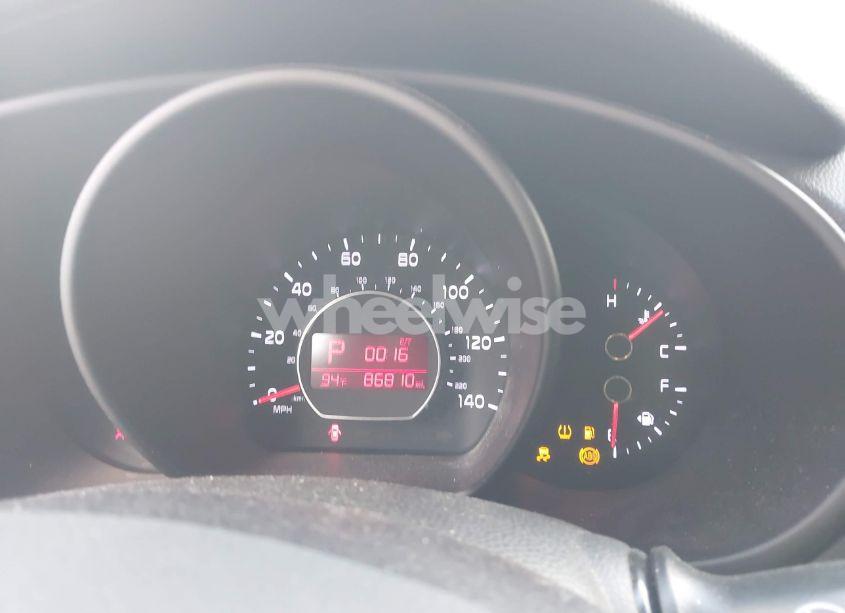 Photo 7 of 2015 Kia Soul (VIN KNDJN2A24F7747828)