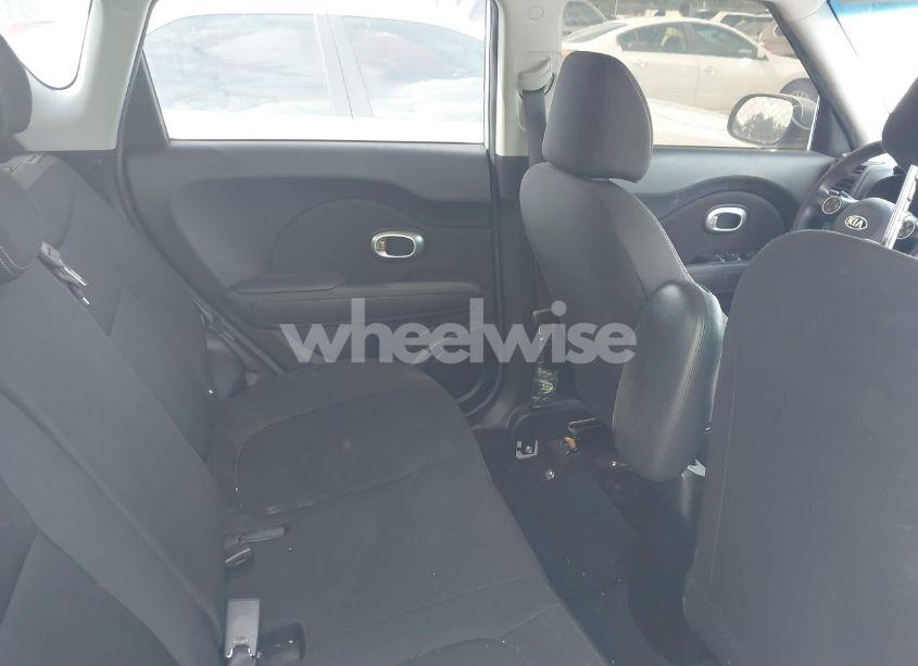 Photo 8 of 2015 Kia Soul (VIN KNDJN2A24F7747828)