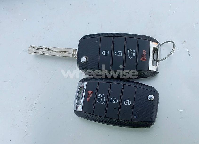 Photo 11 of 2016 Kia Soul (VIN KNDJN2A24G7295350)