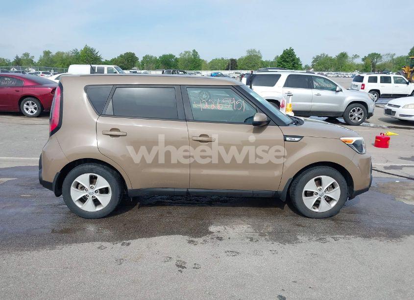 Photo 13 of 2016 Kia Soul (VIN KNDJN2A24G7295350)