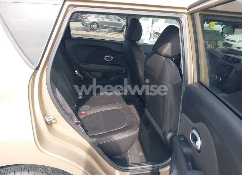 Photo 8 of 2016 Kia Soul (VIN KNDJN2A24G7295350)