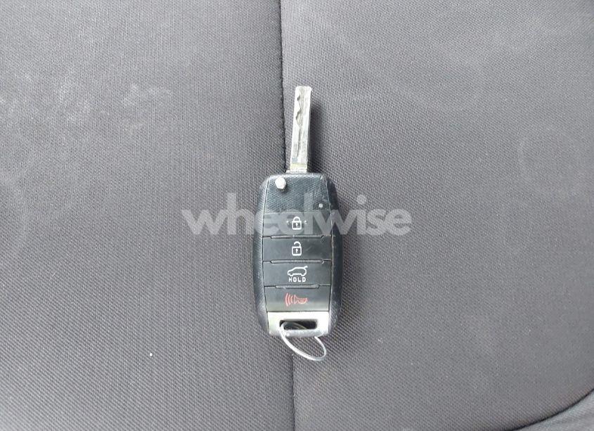 Photo 11 of 2016 Kia Soul (VIN KNDJN2A24G7299592)