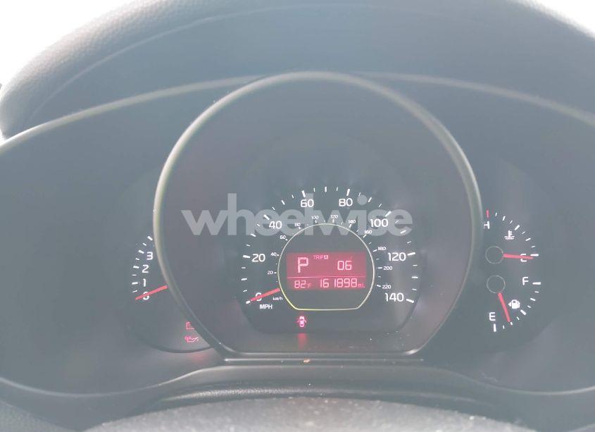 Photo 7 of 2016 Kia Soul (VIN KNDJN2A24G7299592)