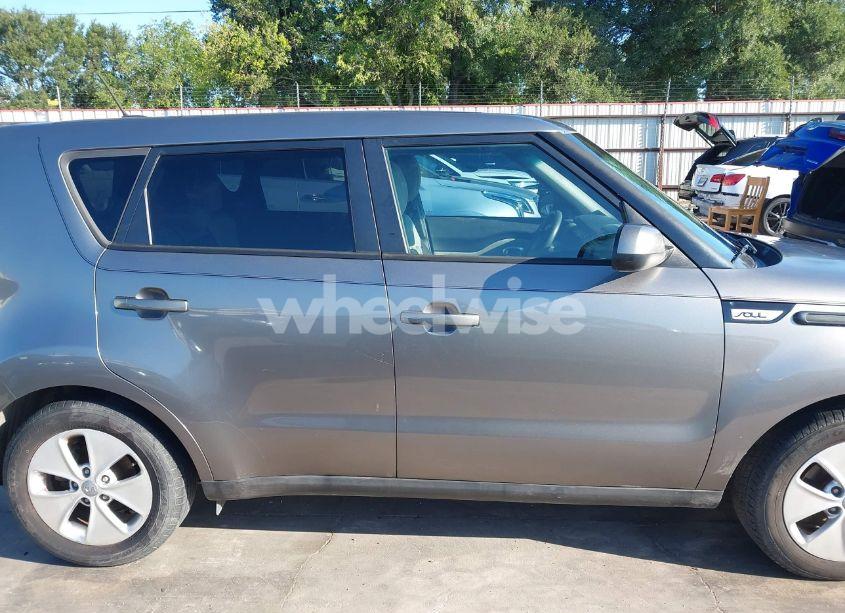 Photo 13 of 2016 Kia Soul (VIN KNDJN2A24G7306508)