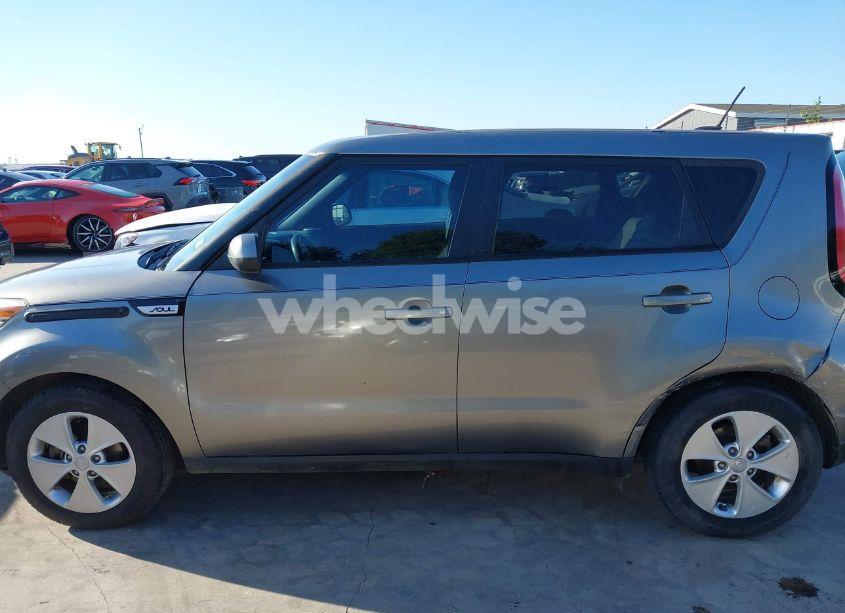 Photo 14 of 2016 Kia Soul (VIN KNDJN2A24G7306508)