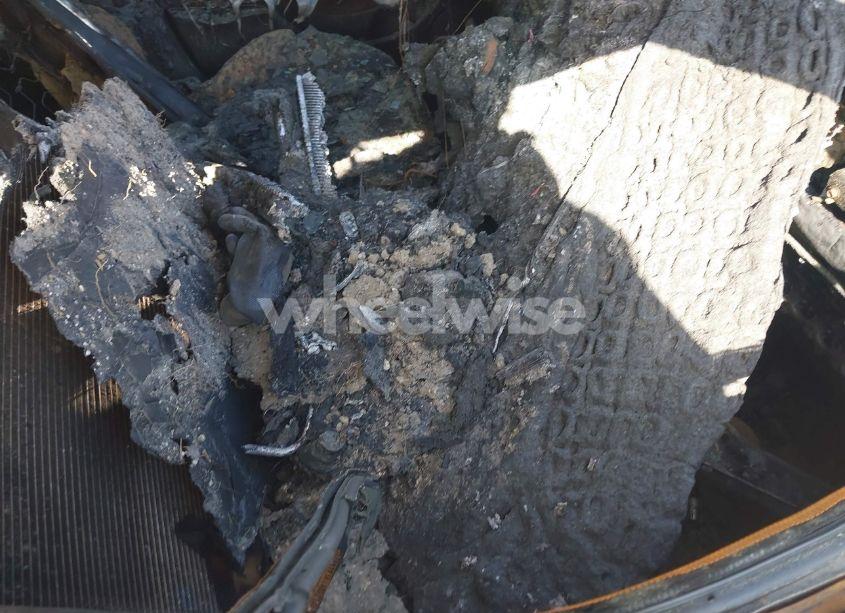 Photo 5 of 2016 Kia Soul (VIN KNDJN2A24G7355885)