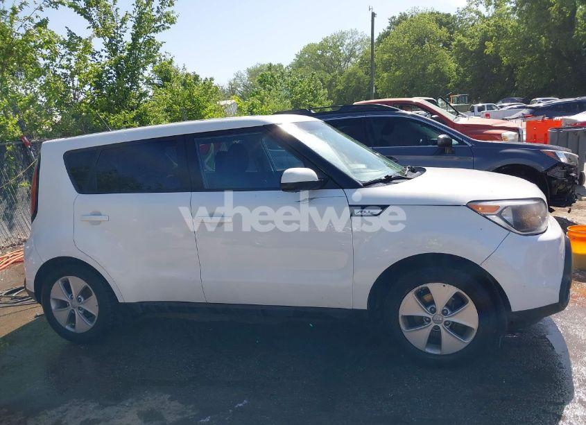 Photo 13 of 2016 Kia Soul (VIN KNDJN2A24G7362318)