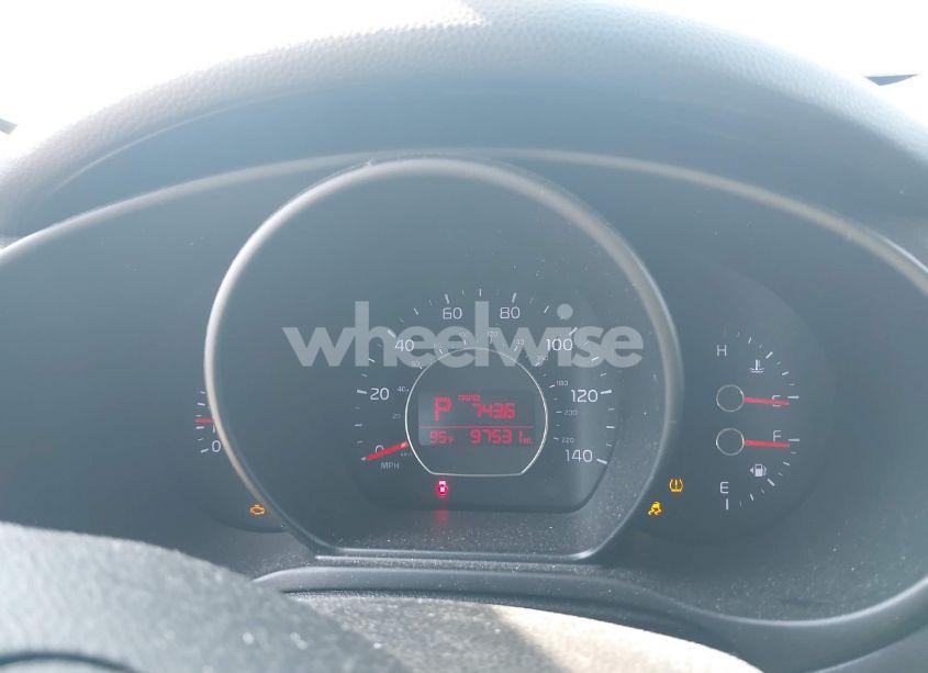 Photo 7 of 2016 Kia Soul (VIN KNDJN2A24G7367180)