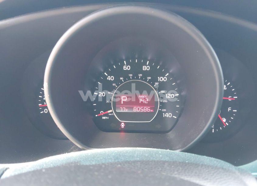 Photo 7 of 2017 Kia Soul (VIN KNDJN2A24H7474425)