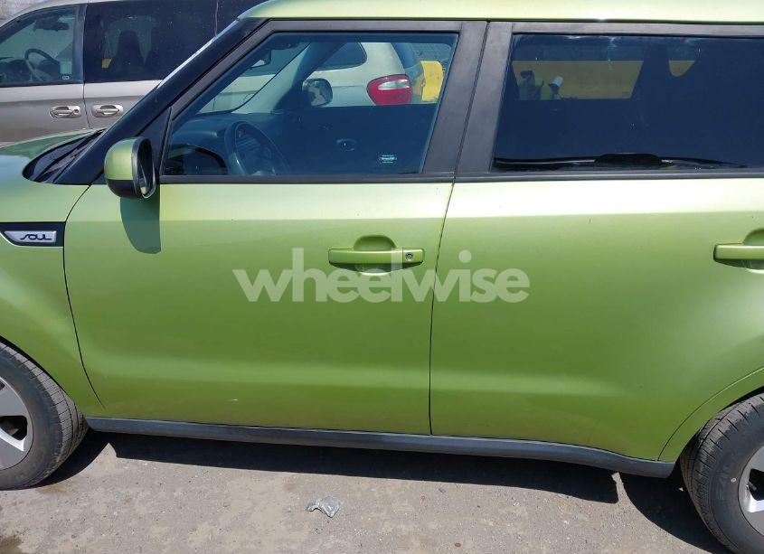 Photo 14 of 2017 Kia Soul (VIN KNDJN2A24H7881614)