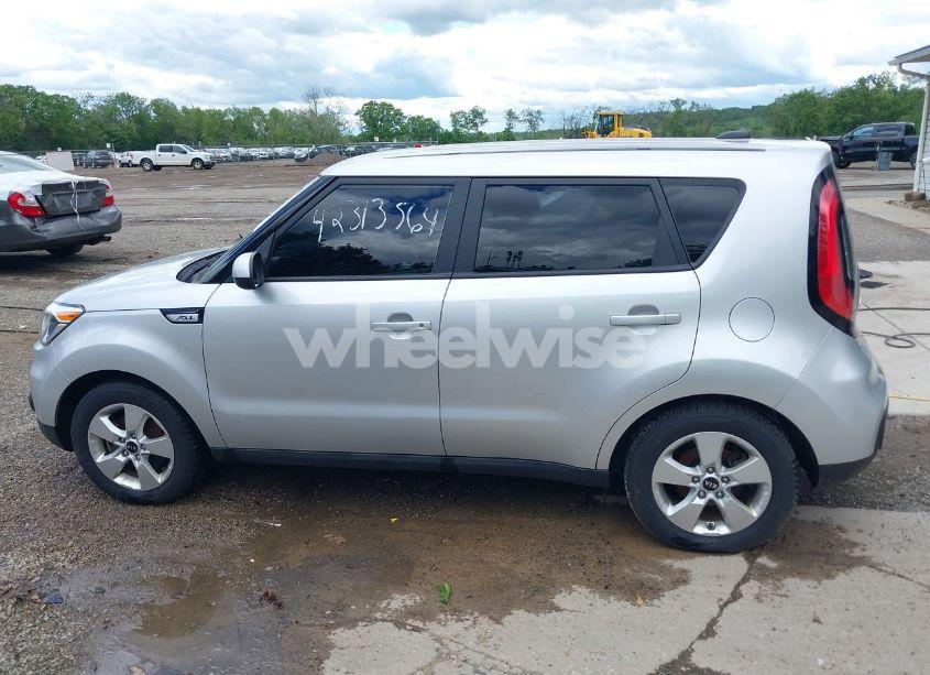 Photo 13 of 2019 Kia Soul (VIN KNDJN2A24K7665575)