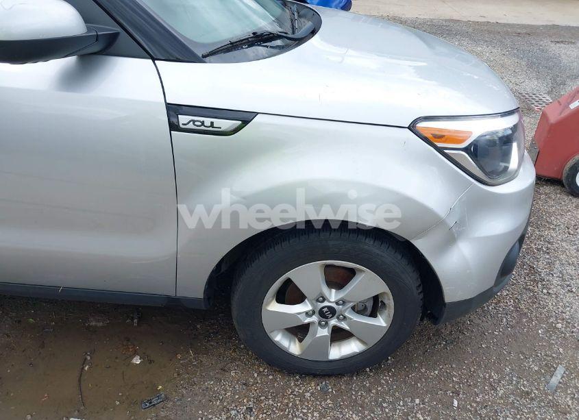 Photo 16 of 2019 Kia Soul (VIN KNDJN2A24K7665575)