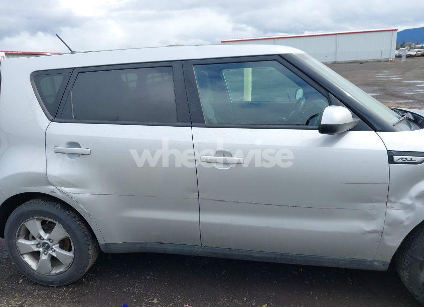 Photo 13 of 2019 Kia Soul (VIN KNDJN2A24K7676852)