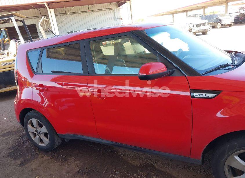 Photo 13 of 2019 Kia Soul (VIN KNDJN2A24K7677810)