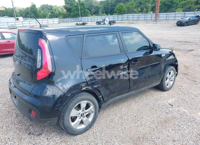 Photo 4 of 2019 Kia Soul (VIN KNDJN2A24K7921343)