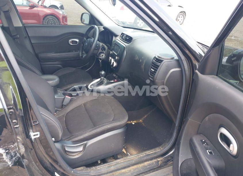 Photo 5 of 2019 Kia Soul (VIN KNDJN2A24K7921343)