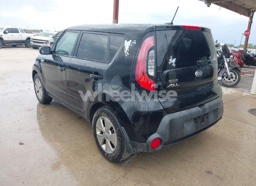 Photo 3 of 2014 Kia Soul (VIN KNDJN2A25E7718112)