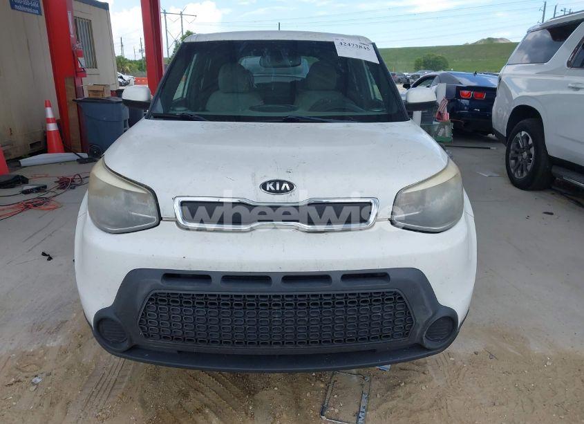 Photo 6 of 2015 Kia Soul (VIN KNDJN2A25F7129921)