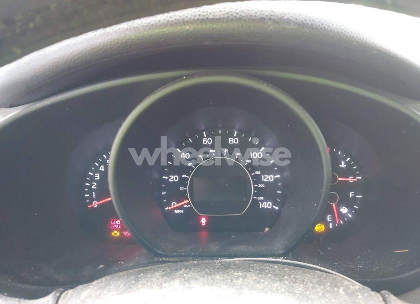 Photo 7 of 2015 Kia Soul (VIN KNDJN2A25F7129921)