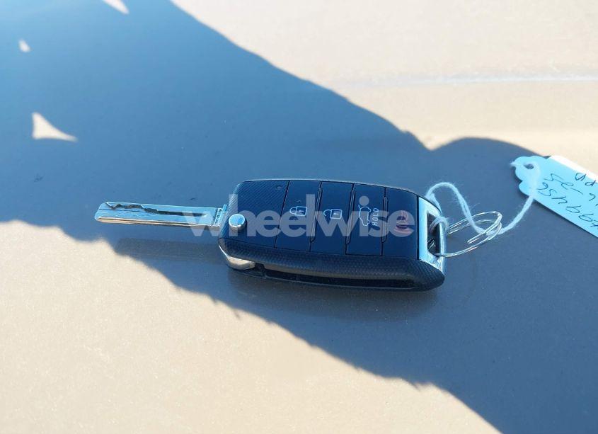 Photo 11 of 2015 Kia Soul (VIN KNDJN2A25F7147335)