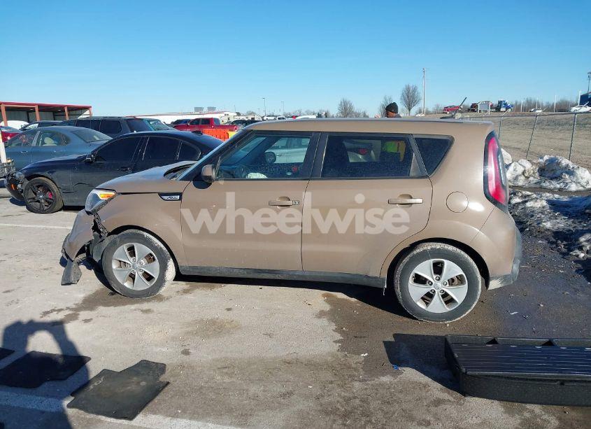 Photo 15 of 2015 Kia Soul (VIN KNDJN2A25F7147335)