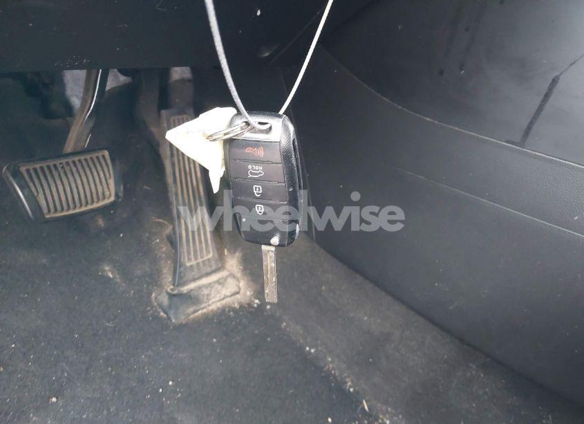 Photo 11 of 2015 Kia Soul (VIN KNDJN2A25F7174874)