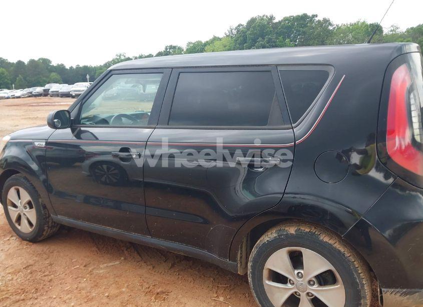 Photo 14 of 2015 Kia Soul (VIN KNDJN2A25F7799680)