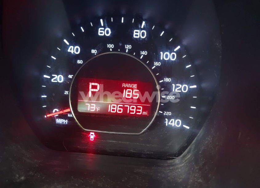 Photo 12 of 2015 Kia Soul (VIN KNDJN2A25F7802366)