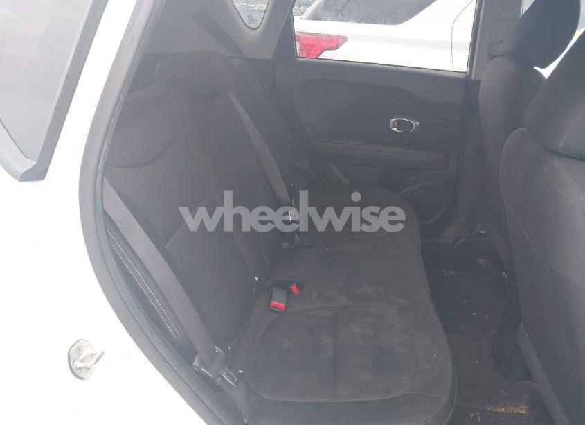 Photo 8 of 2015 Kia Soul (VIN KNDJN2A25F7802366)
