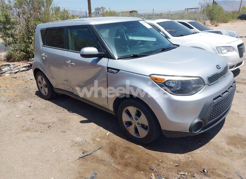 2015 Kia Soul (VIN KNDJN2A25F7804909) main photo