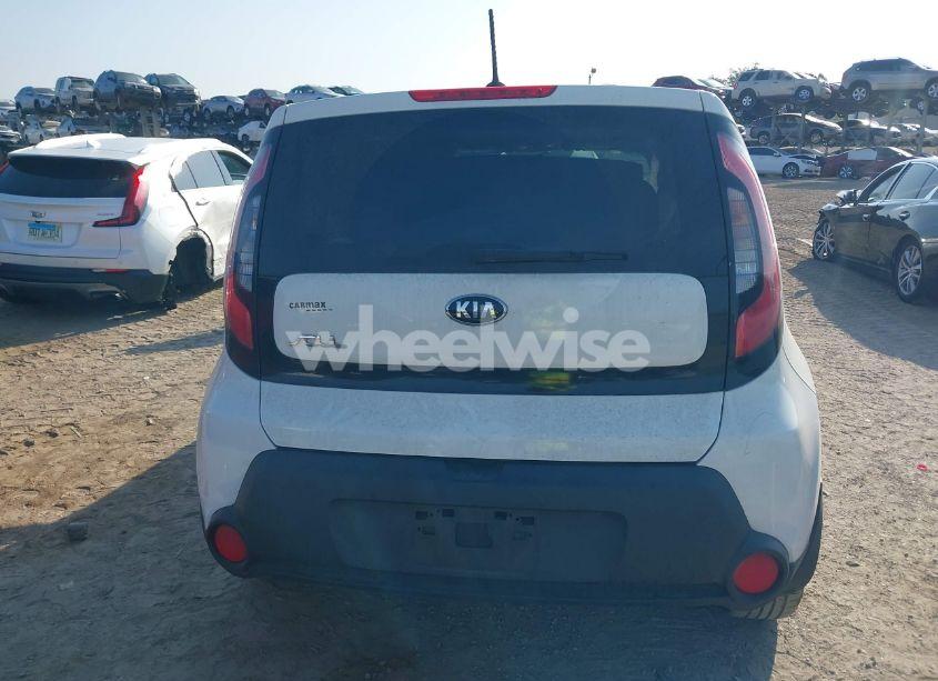 Photo 16 of 2016 Kia Soul (VIN KNDJN2A25G7281358)