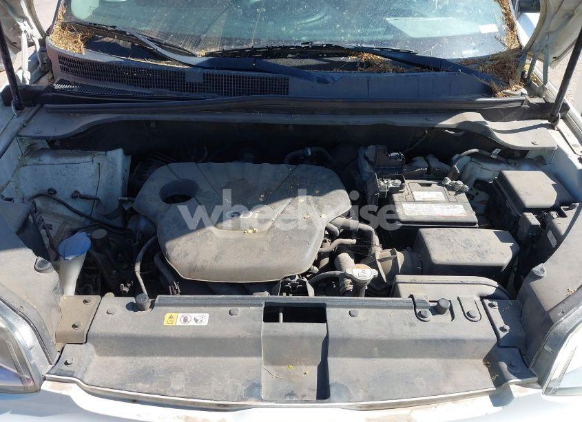 Photo 10 of 2016 Kia Soul (VIN KNDJN2A25G7317632)