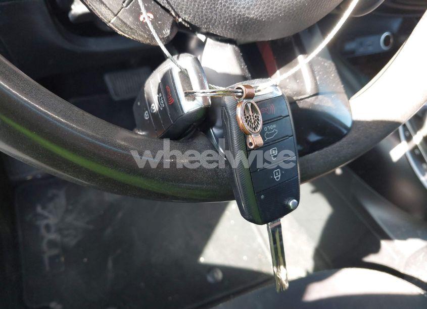 Photo 11 of 2016 Kia Soul (VIN KNDJN2A25G7317632)