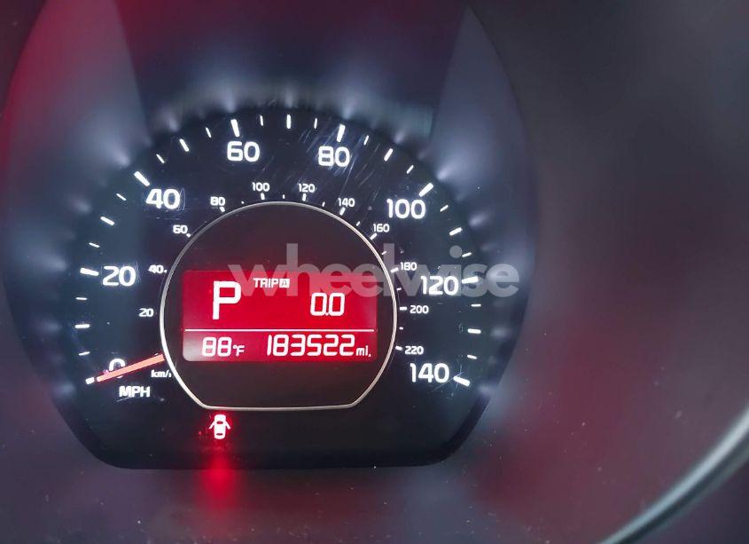 Photo 7 of 2016 Kia Soul (VIN KNDJN2A25G7317632)