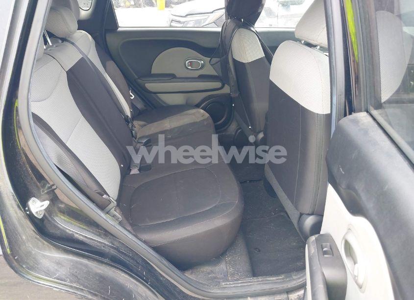 Photo 8 of 2016 Kia Soul (VIN KNDJN2A25G7347570)