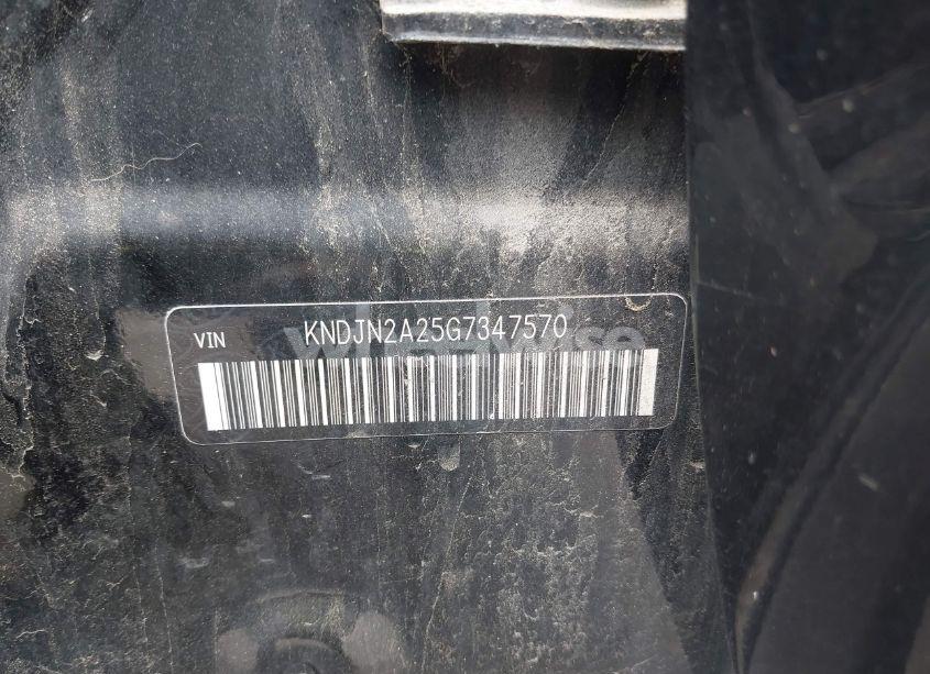 Photo 9 of 2016 Kia Soul (VIN KNDJN2A25G7347570)