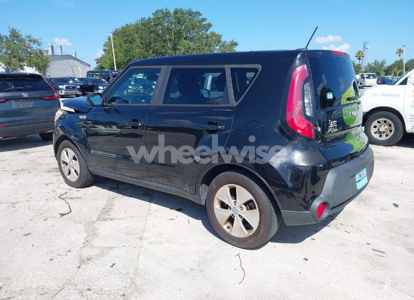 Photo 3 of 2016 Kia Soul (VIN KNDJN2A25G7379211)