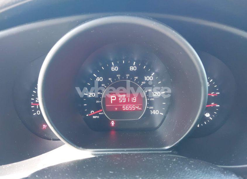 Photo 7 of 2016 Kia Soul (VIN KNDJN2A25G7379211)