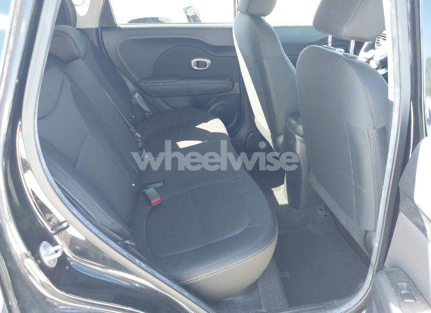 Photo 8 of 2016 Kia Soul (VIN KNDJN2A25G7379211)