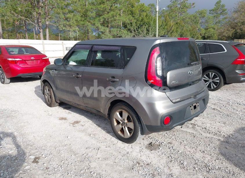 Photo 3 of 2017 Kia Soul (VIN KNDJN2A25H7445161)
