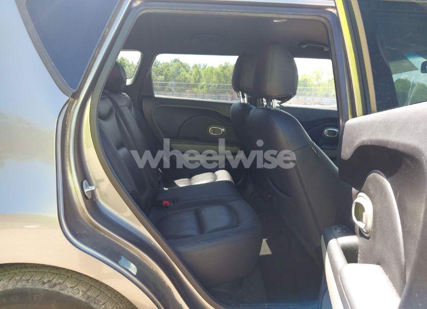 Photo 8 of 2017 Kia Soul (VIN KNDJN2A25H7450683)