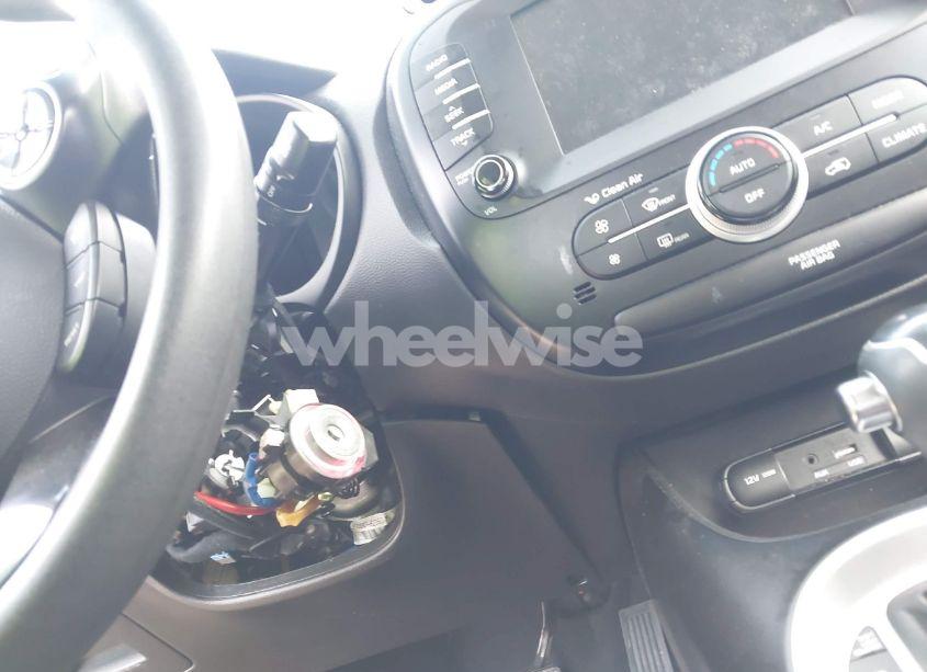 Photo 17 of 2019 Kia Soul (VIN KNDJN2A25K7011118)