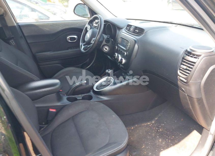 Photo 5 of 2015 Kia Soul (VIN KNDJN2A26F7131208)