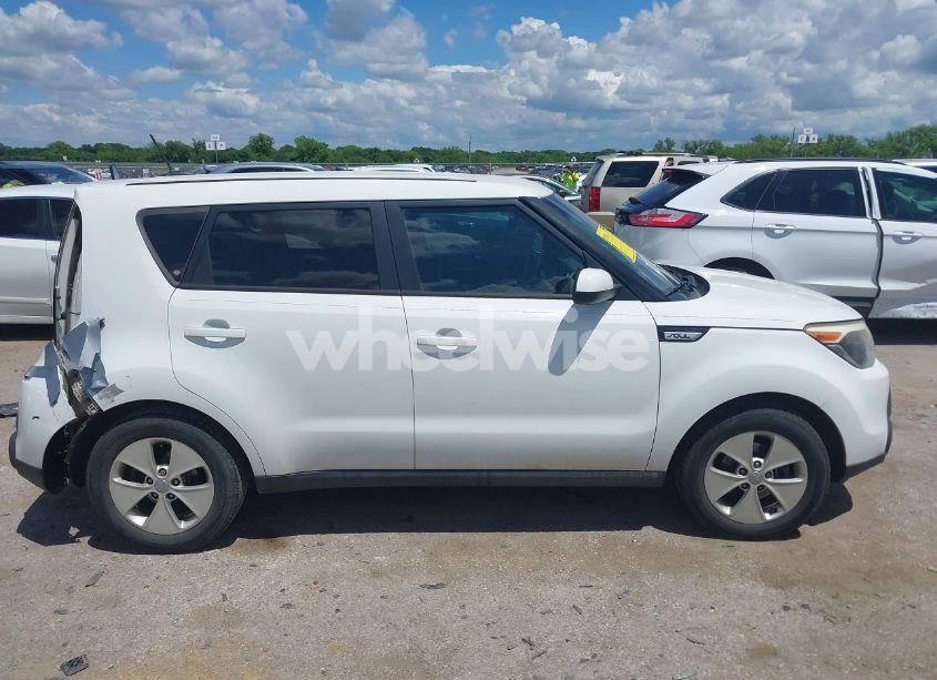 Photo 14 of 2015 Kia Soul (VIN KNDJN2A26F7132830)