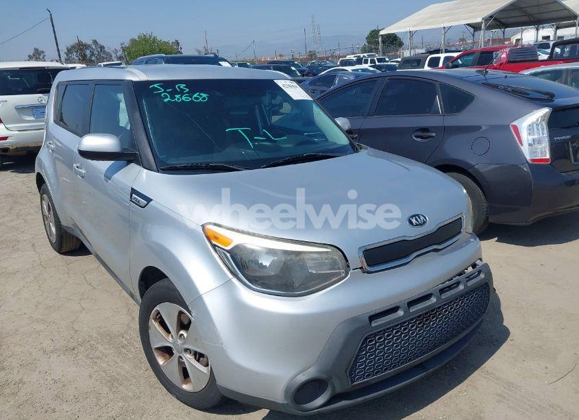 2015 Kia Soul (VIN KNDJN2A26F7778885) main photo